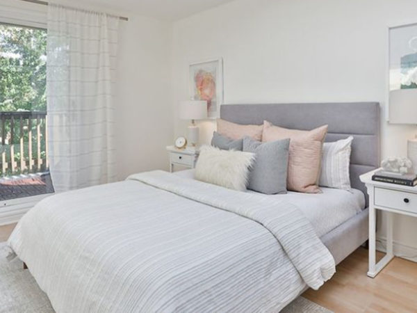 Queen Bed 02